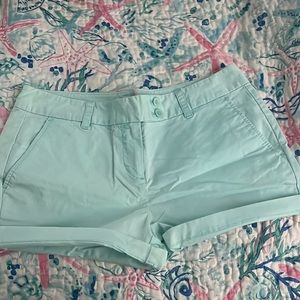 Vineyard Vines shorts, size 4